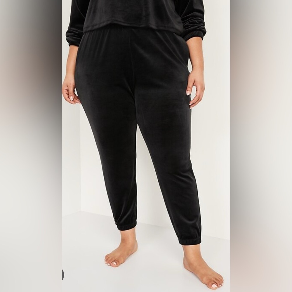 Old Navy - Black Luxe Velvet Joggers Lounge Wear Sweat Pants